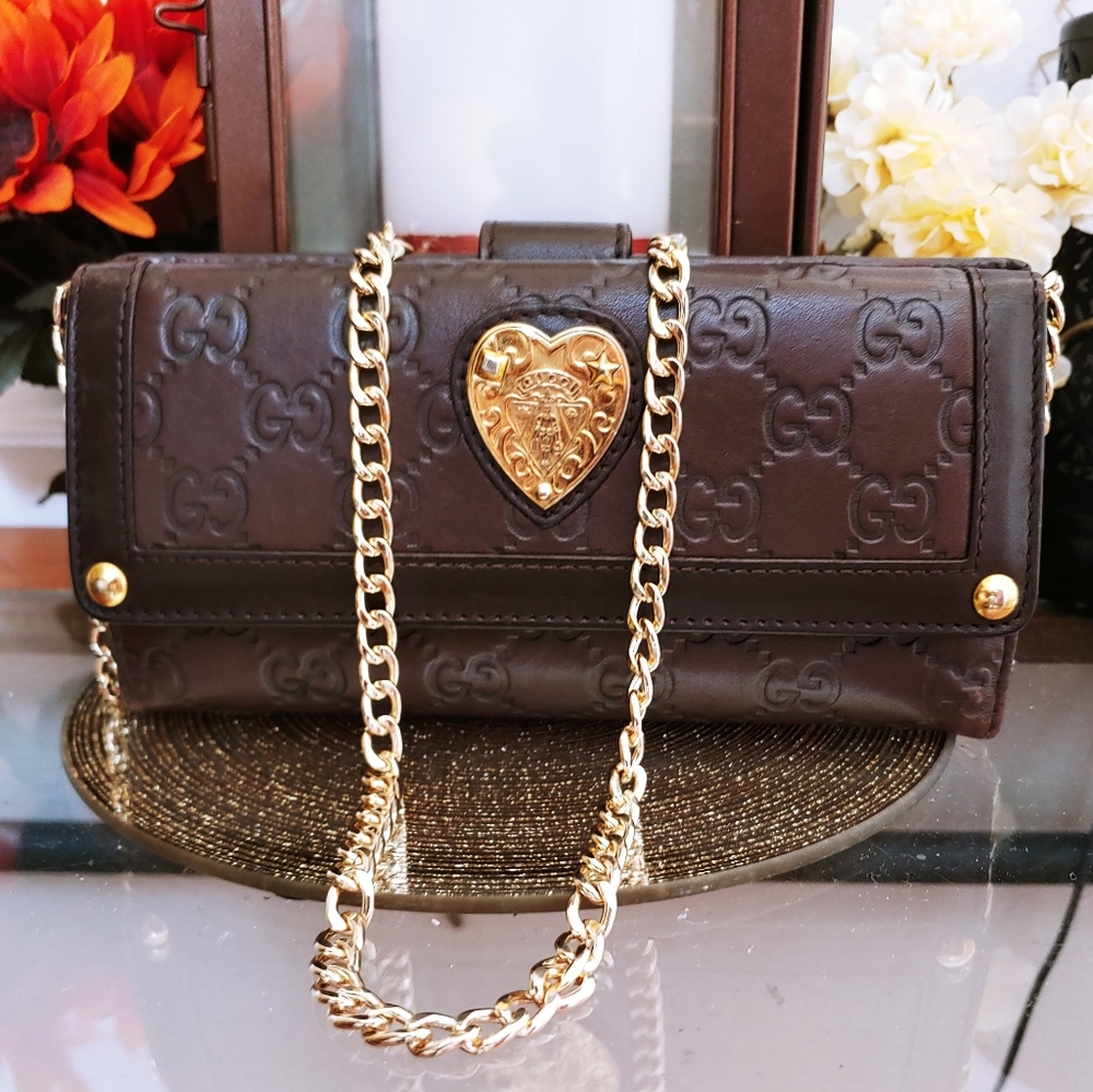 Gucci Monogram Wallet *PRICE FIRM*